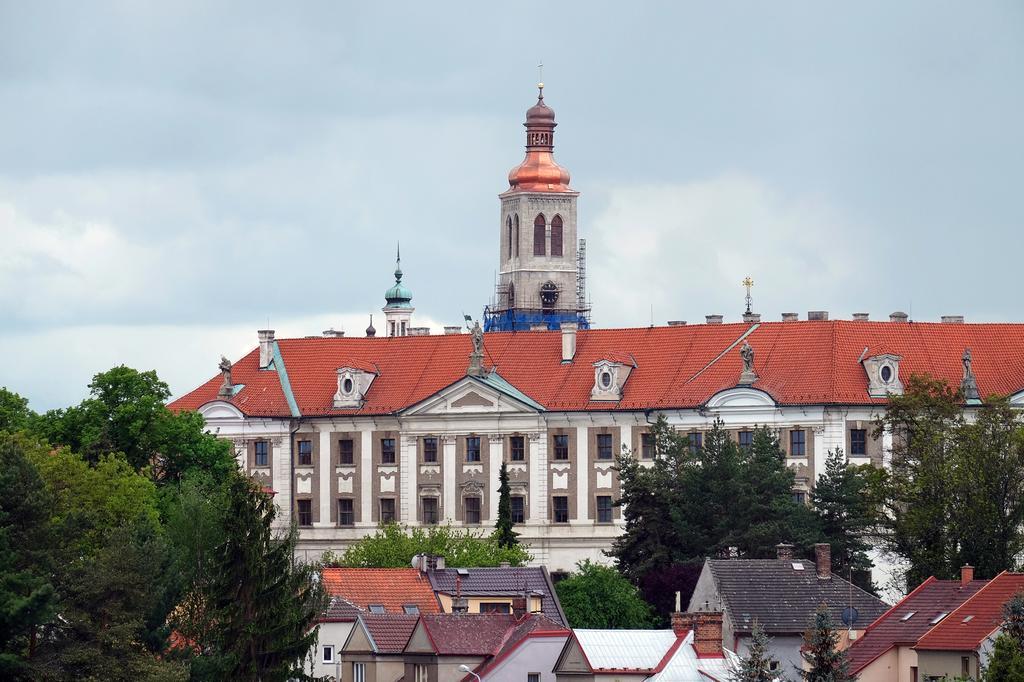 Hotel Kreta Kutna Hora Exterior photo